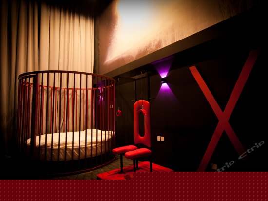 双人监狱主题房