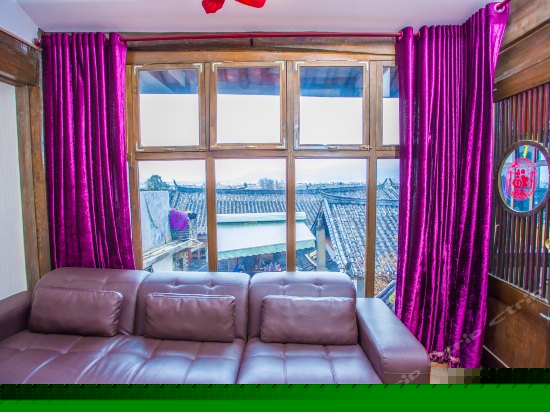 豪华观景大床房