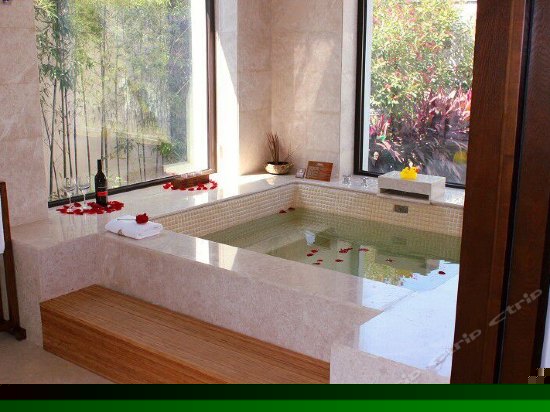 云门情侣温泉别墅