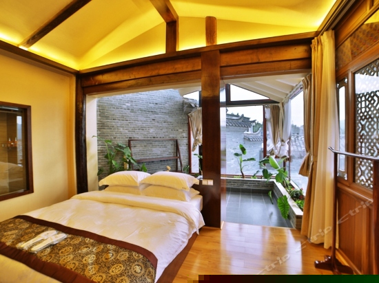 蜜月星空大床房