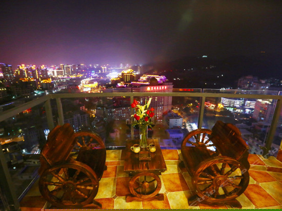 轻奢景观美式蜜月房