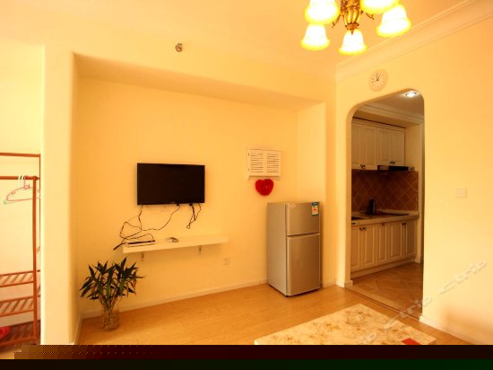 浪漫蜜月圆床婚房