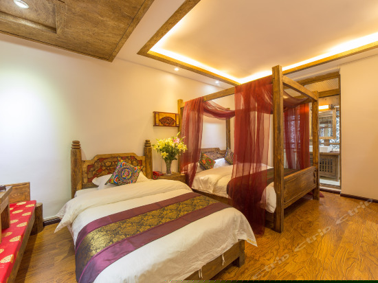 二号店温馨家庭房