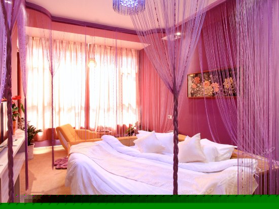 奢侈情侣主题房