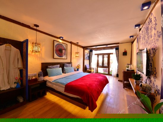 纳西寻梦大床房