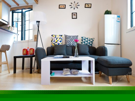 Loft复式庭院阳台双人间