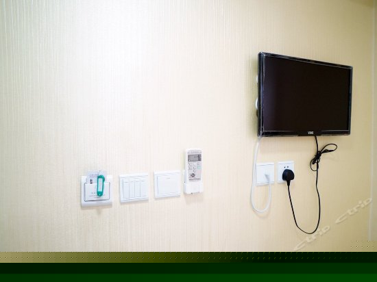 豪华单床房(无窗)