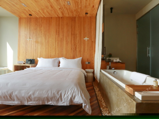 最美夕阳海景大床房