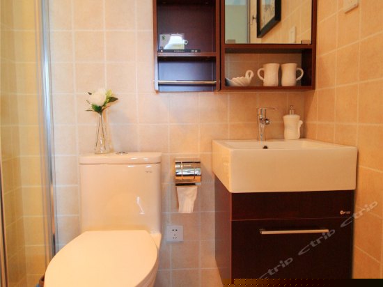 尊贵海景大床房