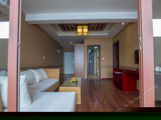 豪华阳台江景套房