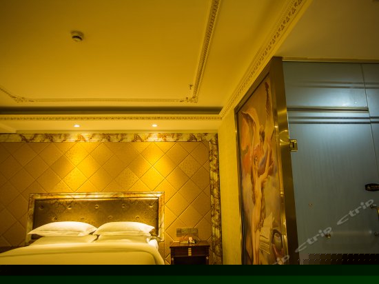 高级大床房（无窗）