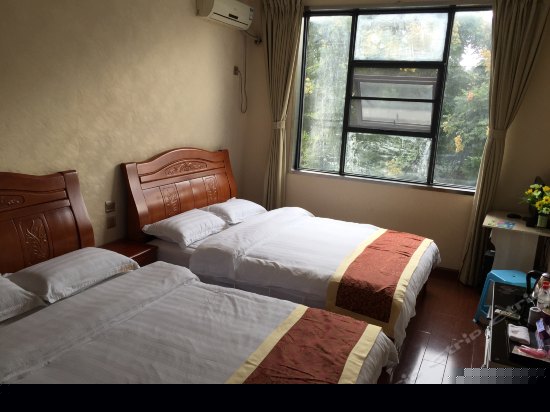 商务双人间带电脑