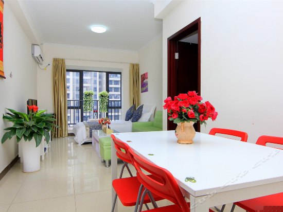 两房一厅四床房