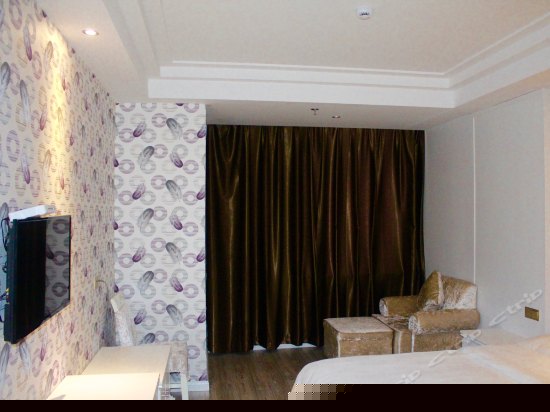 二号楼时尚大床房