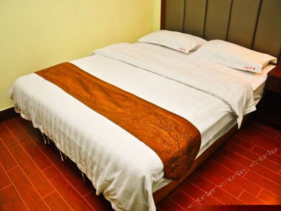 普通单人房（无窗）