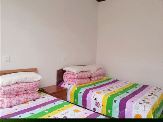 家庭三人间（床位房）