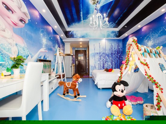 冰雪奇缘度假大床房