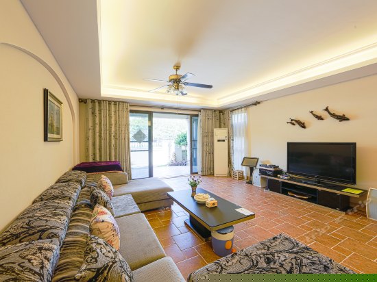 海怡洋房三房二厅