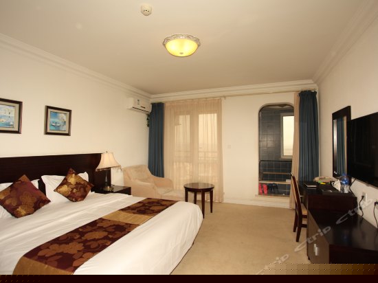 龙湾豪华大床房