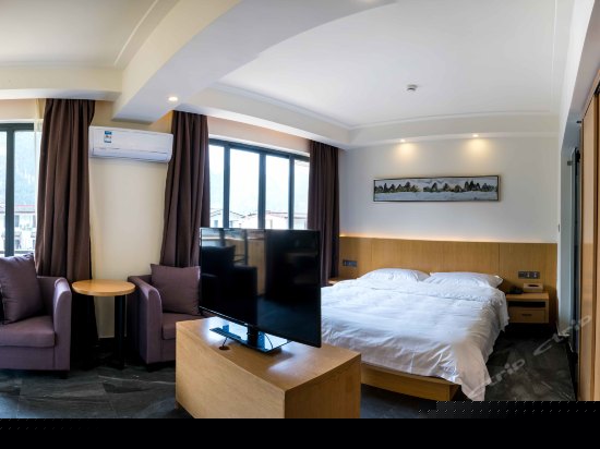 景观豪华大床房