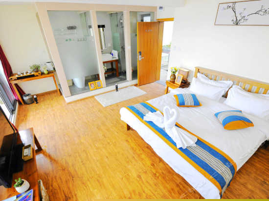 寄澜海景阳台大床房