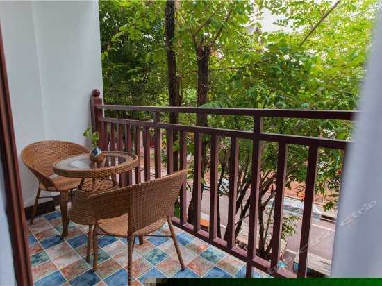 尊享豪华复式套房（双卫生间）