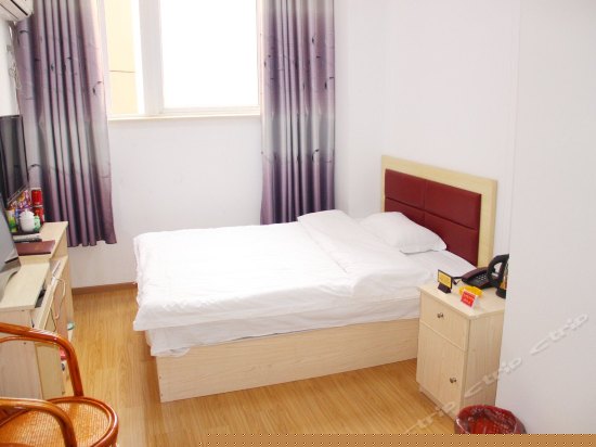 数码单人大床房