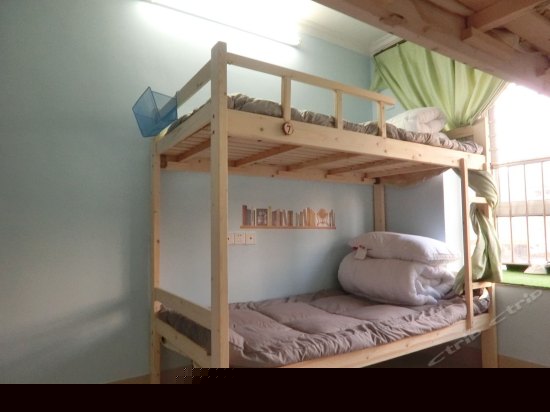 男生四人床位间(公卫)