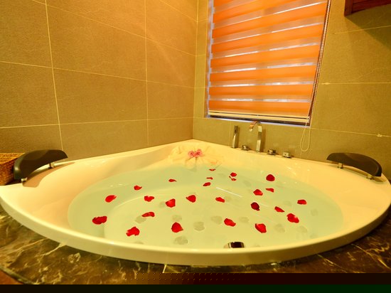 爱尚院花园浪漫大床房