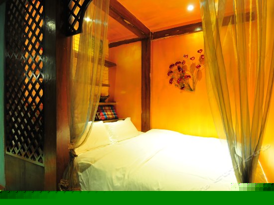 香艳泰豪华大床房