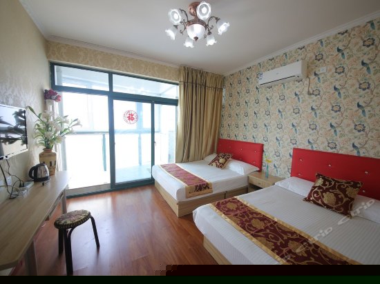 阳台观海双大床房