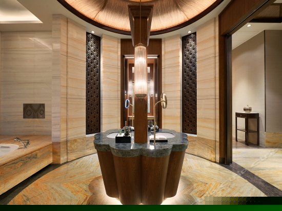 两房泳池别墅套房