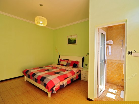 江景情侣大床房