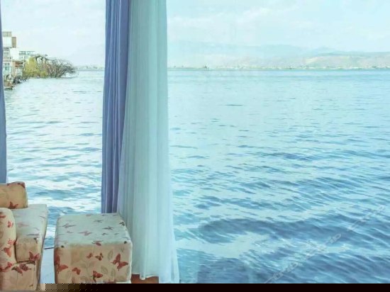 亲水海景大床房