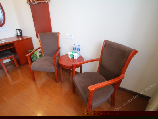 1.5米豪华大床房