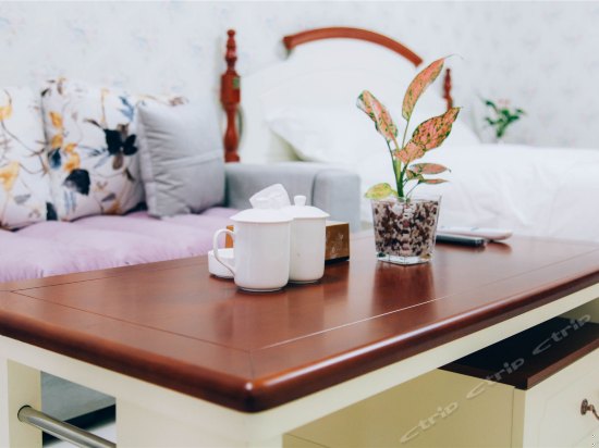 精品舒适大床房