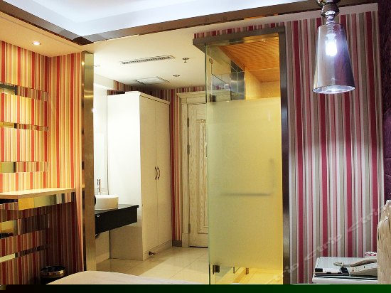 迷你摩登主题房