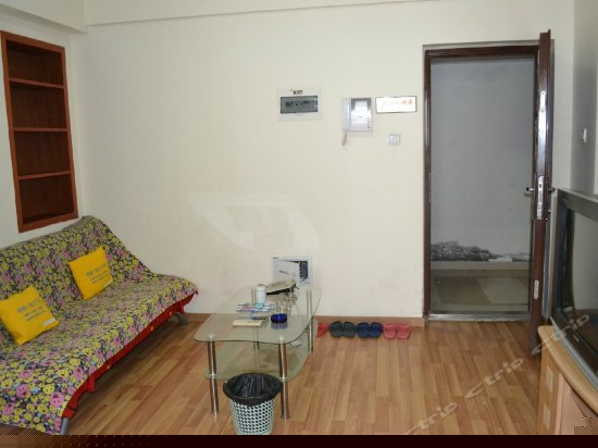 家庭两居套房(内宾)