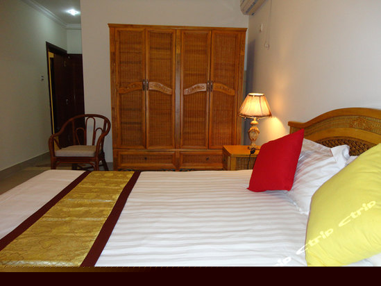 豪华园景三房二厅