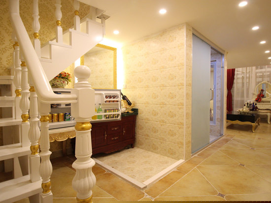 豪华宫廷复式LOFT家庭房