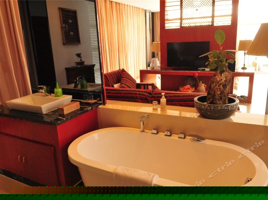 雅典娜钻石海景套房