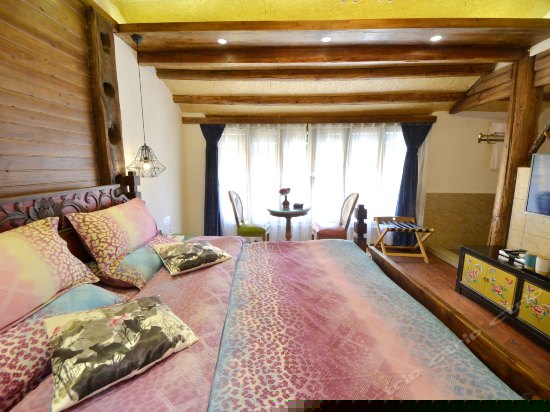 风情院精品大床房