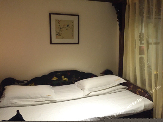 雅致三人房(一室一厅）