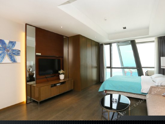 豪华海景大床房