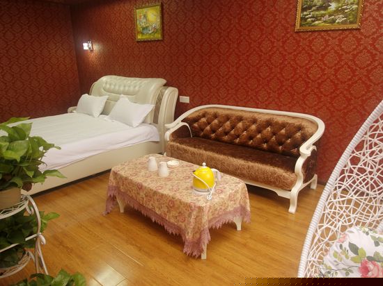 温馨情侣大床房