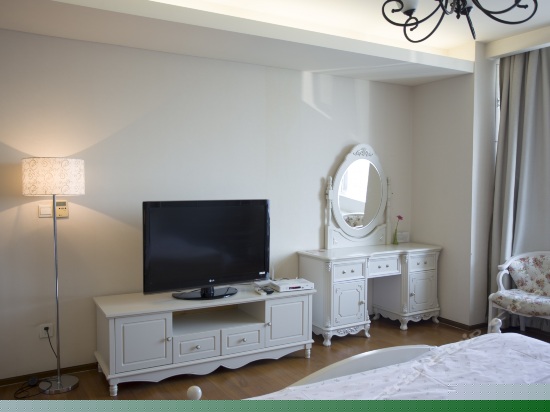 豪华双人大床房