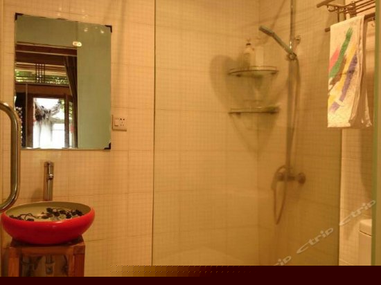 二楼观景家庭房