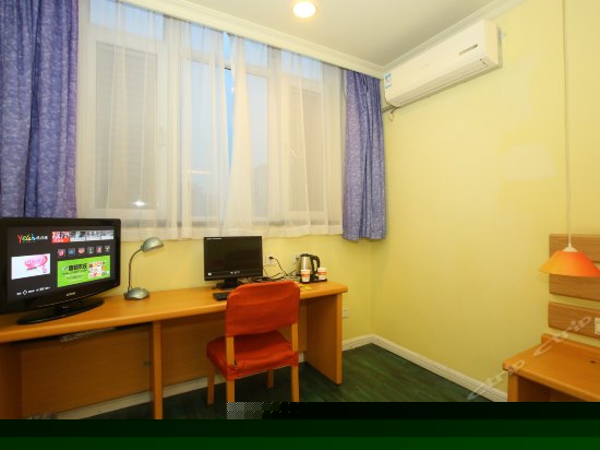 数码商务大床房