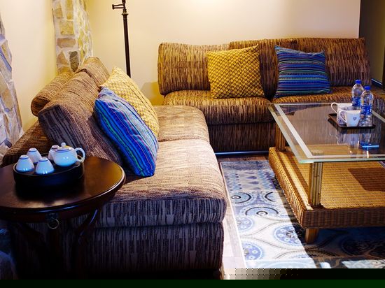 豪华极致山景大床套房