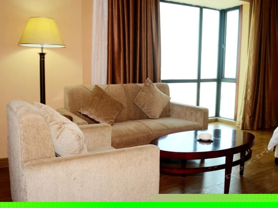 豪华日出海景房